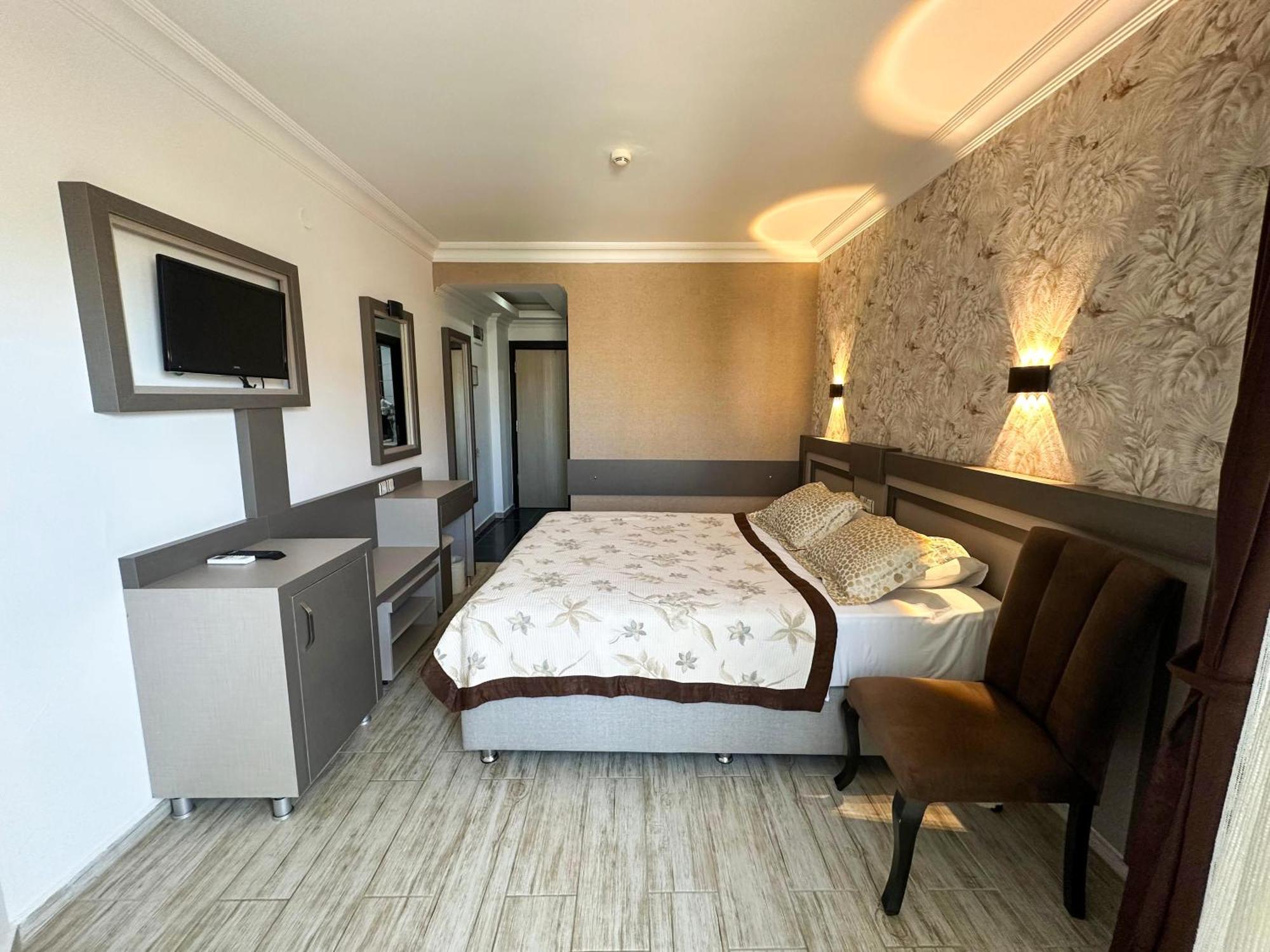 Monte Carlo Hotel Аланя Екстериор снимка