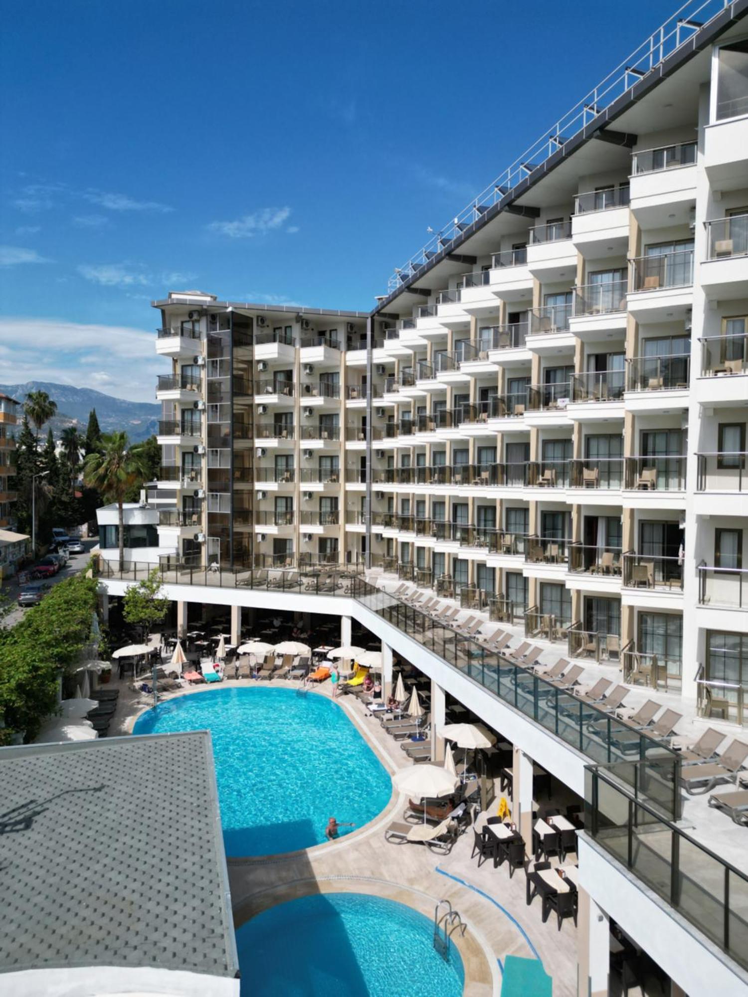 Monte Carlo Hotel Аланя Екстериор снимка