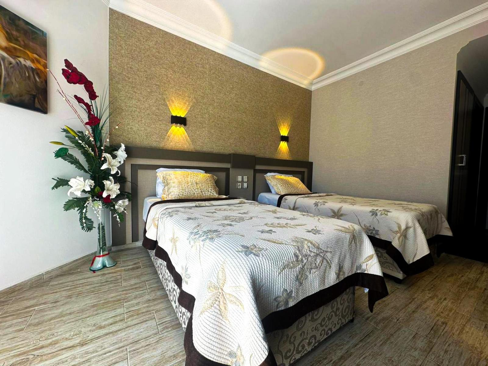 Monte Carlo Hotel Аланя Екстериор снимка