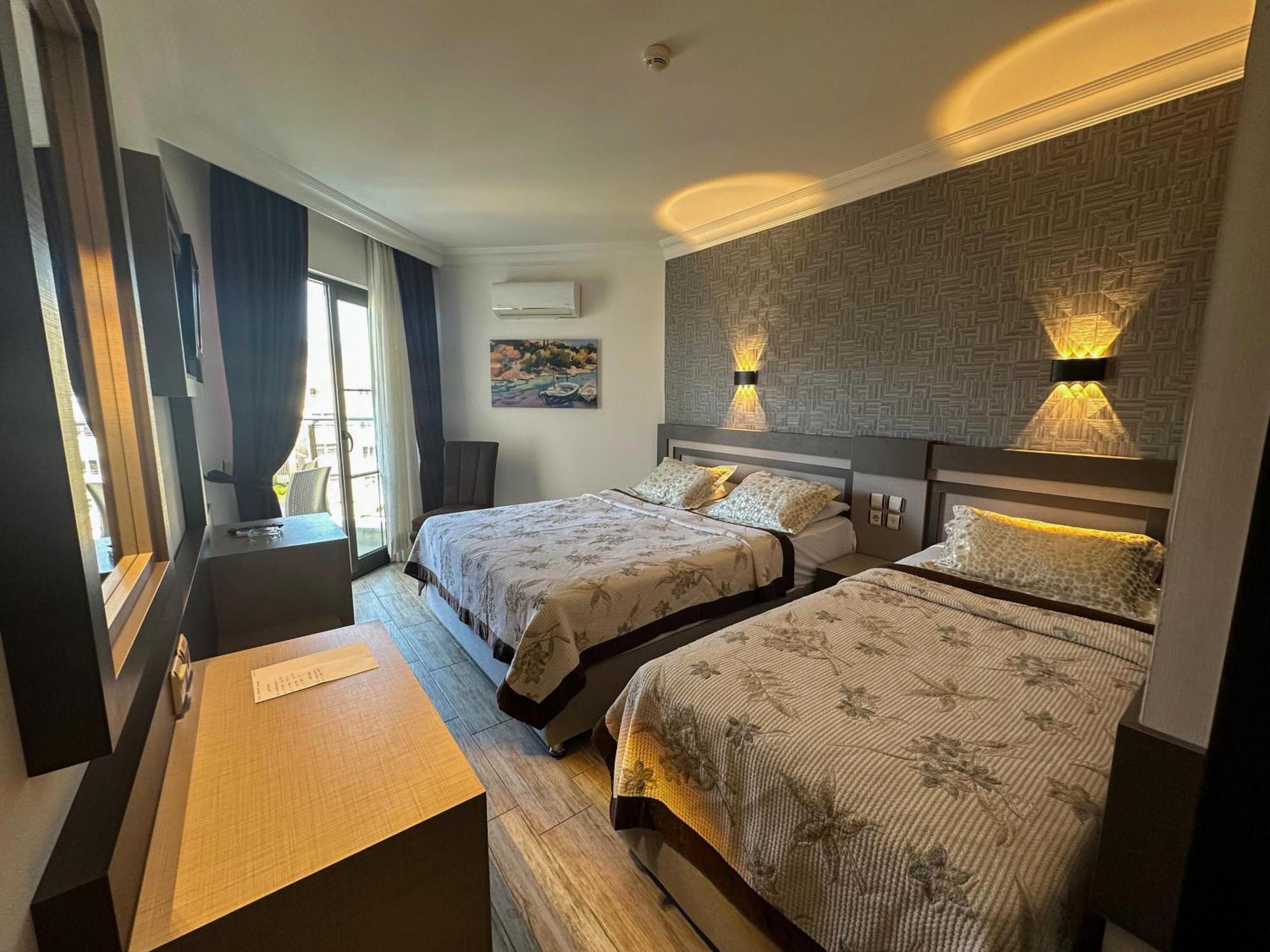 Monte Carlo Hotel Аланя Екстериор снимка