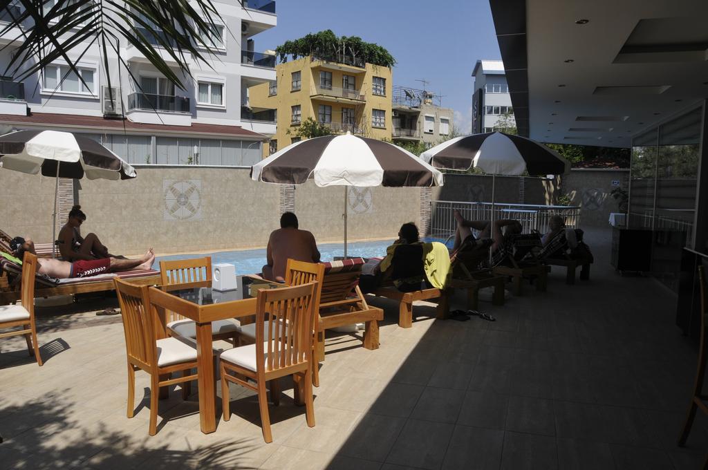 Monte Carlo Hotel Аланя Екстериор снимка